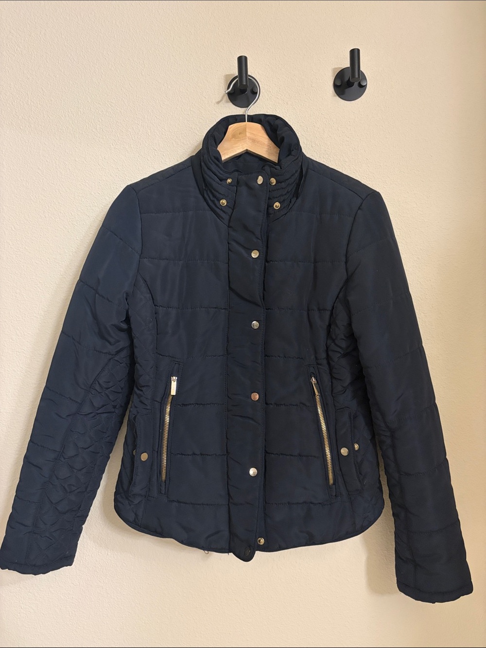Stradivarius Women's Navy Quilted Puffer Jacket